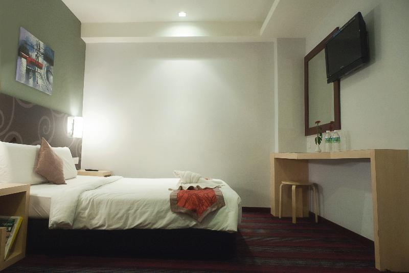 Katel Kuala Lumpur Formally Known As K Hotel Exterior photo